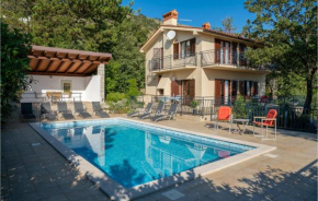 Stunning home in Plomin with Outdoor swimming pool, WiFi and 2 Bedrooms